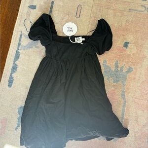 Princess Polly Black Dress
Size small